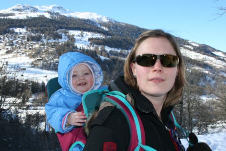 Zinal, Suisse: les 1ers sports d'Hiver de Maya