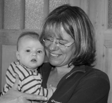 Maya 4 mois avec Grand-M�re