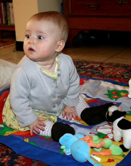 Maya a 8 mois et tient assise !